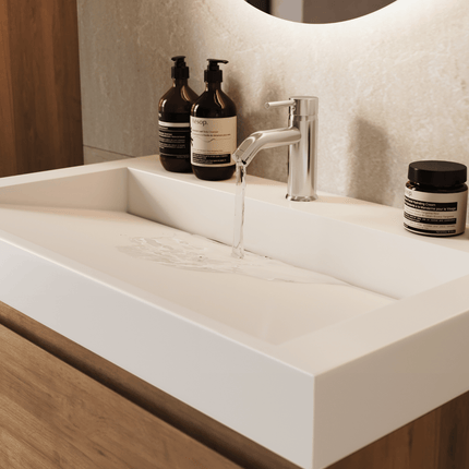Meuble de salle de bain suspendu finition chêne chaud avec lavabo incliné en marbre minéral - blanc - 80 cm - Azuro