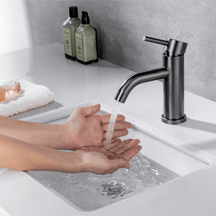 Mitigeur de lavabo bec haut finition Gun Metal - MACY