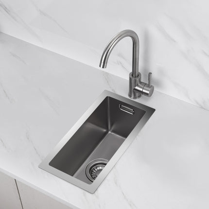 Évier design performant avec installation adaptable - 44 cm - Rincon