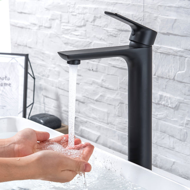 Mitigeur lavabo avec finition CleanPlus anti-rayures - TAUREAU